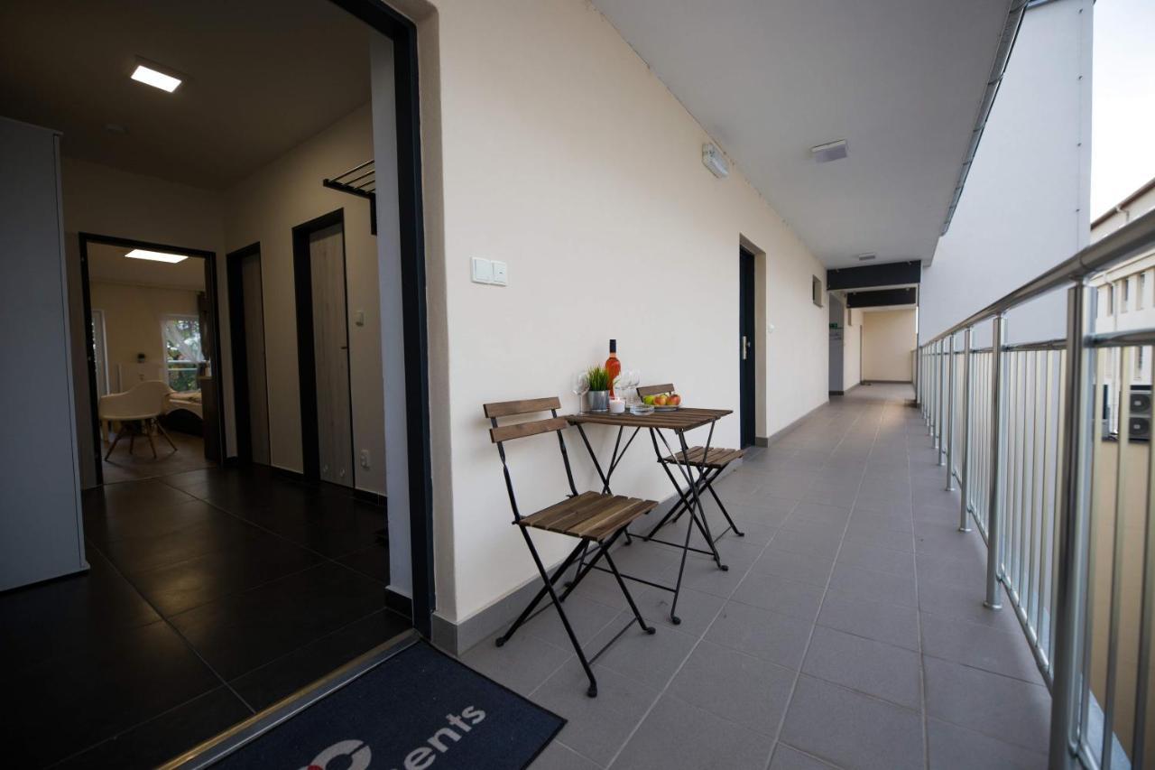 Haas Apartments Downtown With Parking Brno Exterior photo